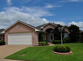 717 Nandina Way, Waxahachie, TX 75165