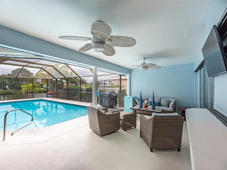 910 Chipaway Dr — Photo 20