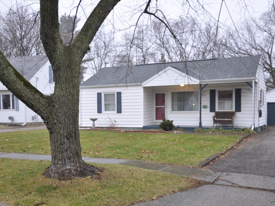 1st image of 1625 Roseland Ave