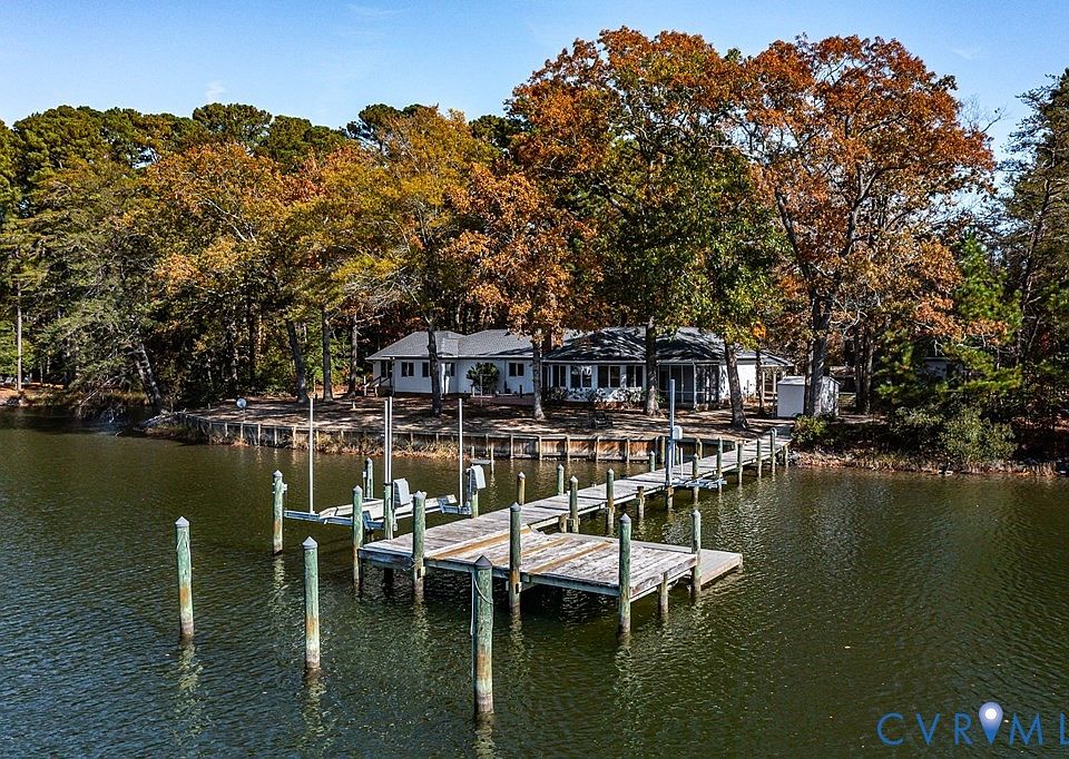 1st image of 492 Pine Reach Dr