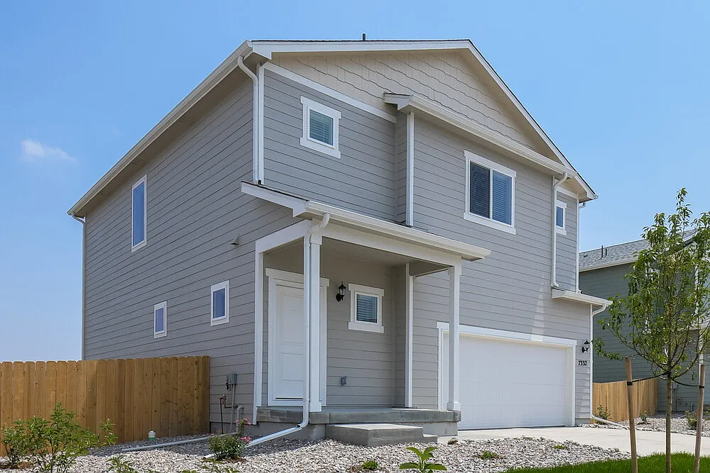 4 bed, 2.5 bath, 1924 sqft, $2,700 — Photo 4