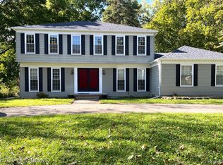 230 W Maryknoll Rd, Rochester Hills, MI 48309