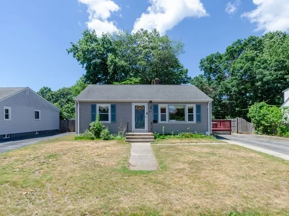 263 Maple St, Warwick, RI 02888