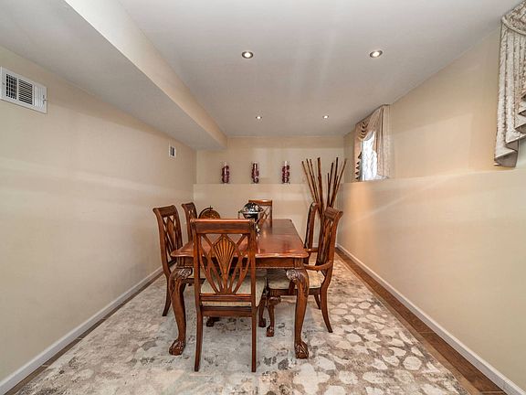 5th image of 865 Nugent Ave