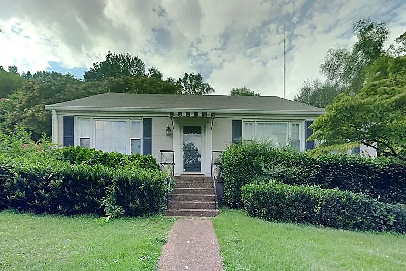 707 Kendall Dr