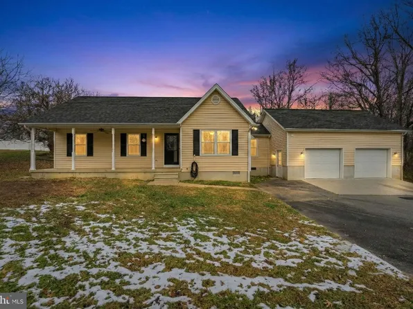 8278 Passapatanzy Dr, King George, VA 22485