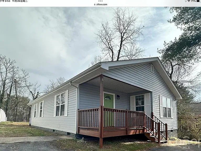16 Hubbard Ave — Photo 1