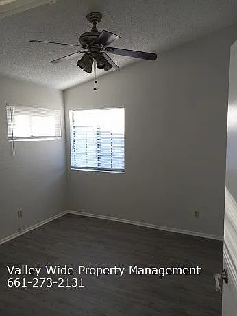 upstairs 1st bedroom
