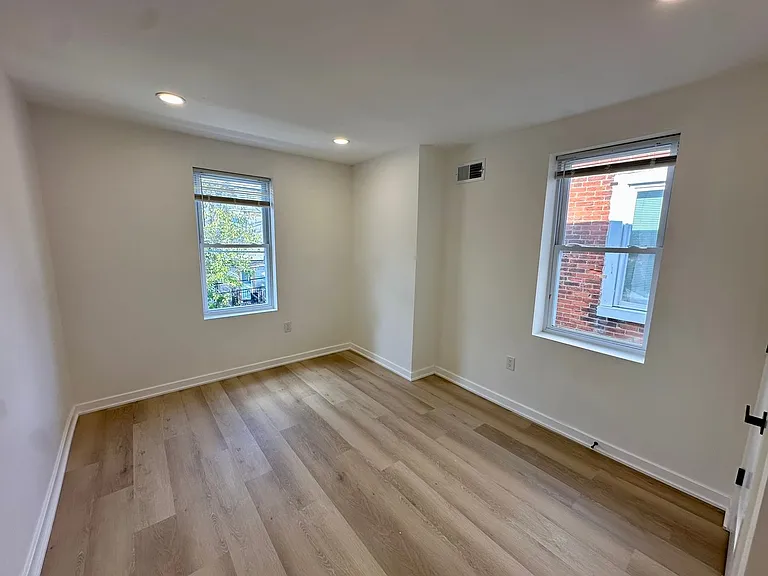 1446 N 60th St — Photo 30