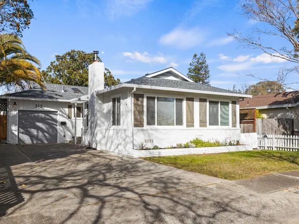 312 Vigna Street, Sonoma, CA 95476