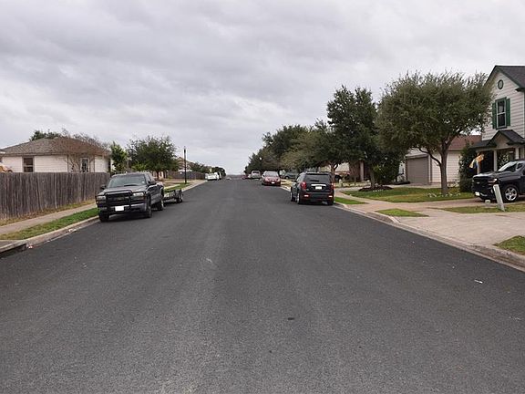 2nd image of 13301 Sea Biscuit Dr
