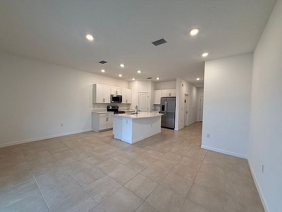 4th image of 5751 Archipelago St