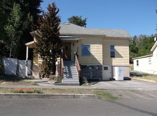 206 W 11th St, The Dalles, OR