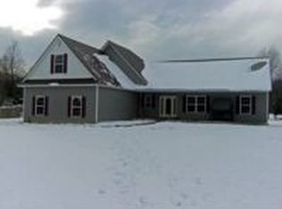 14206 Hogan Rd, Linden, MI 48451