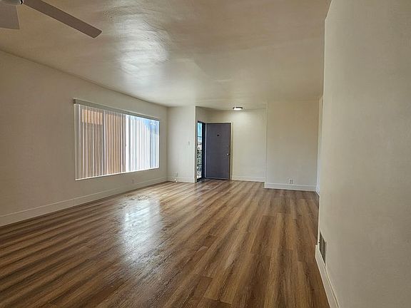 5th image of 3836 Lockland Dr #4140