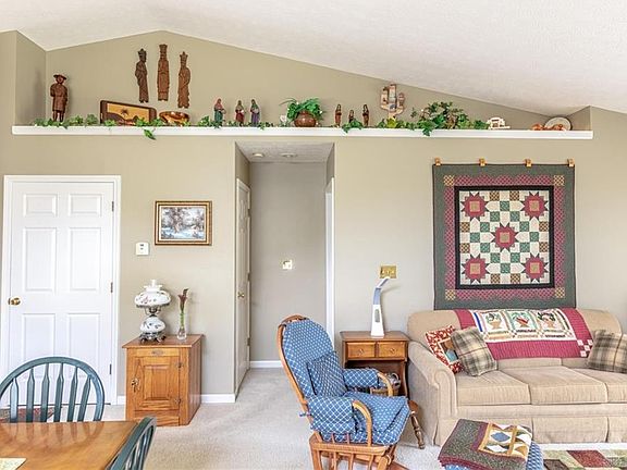 5th image of 1806 Yardley Cir