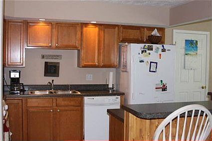 5th image of 302 S 21st St