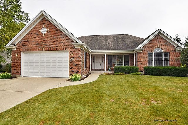 1st image of 28 N Daniels Dr