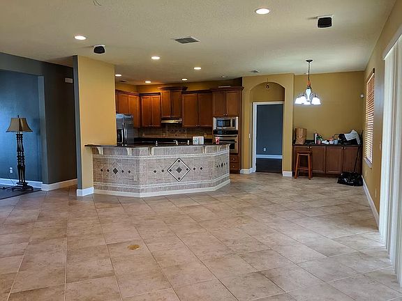 4th image of 2465 Sterling Creek Pkwy