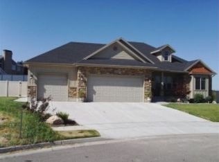 4049 S 2225 W, Roy, UT 84067