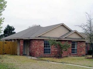 316 Bryant Ln, Cedar Hill, TX 75104