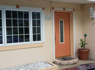 123 E Oak St, Howey In The Hills, FL 34737