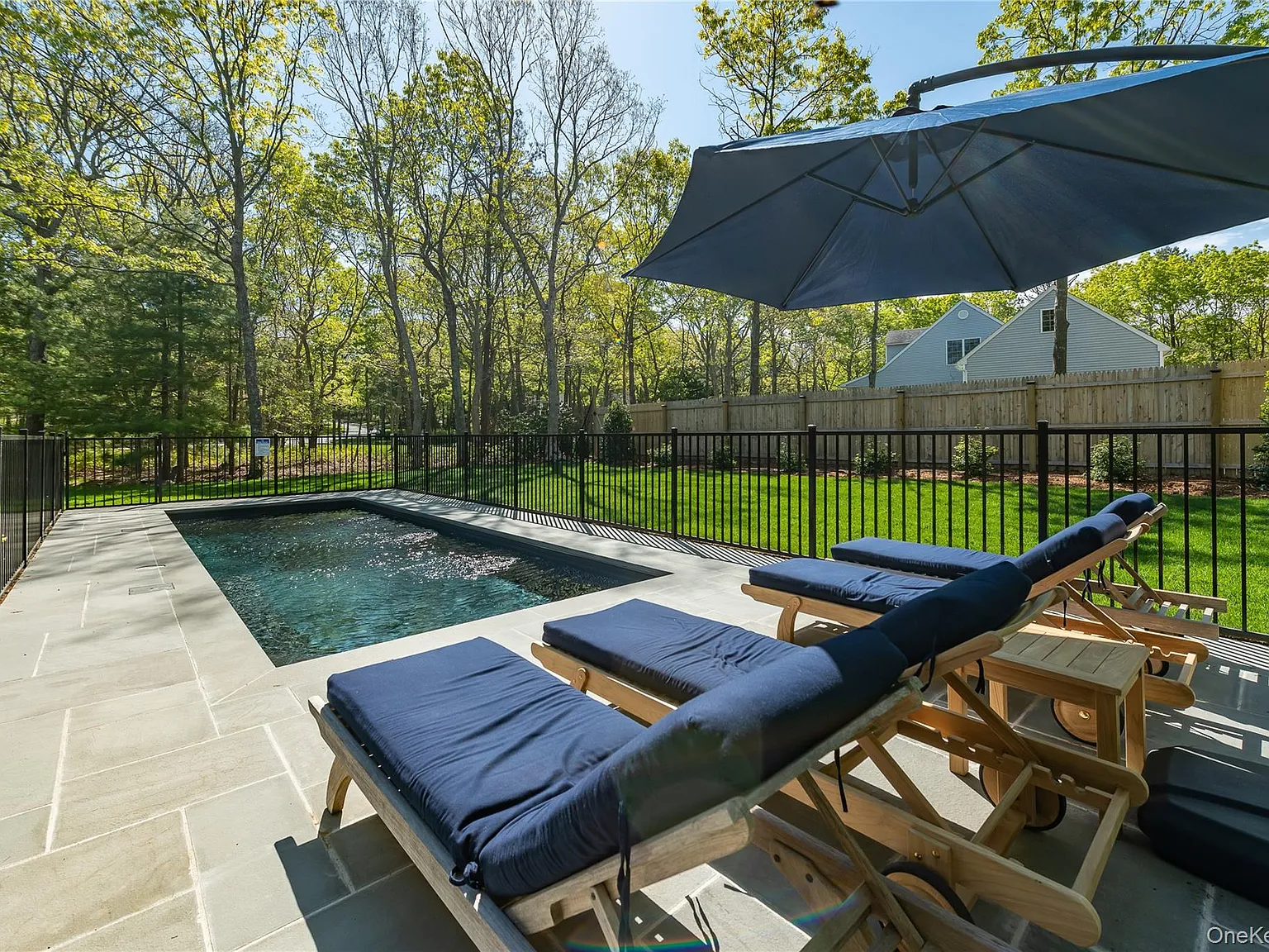 4 bed, 2.0 bath, 1700 sqft, $23,000 — Photo 2