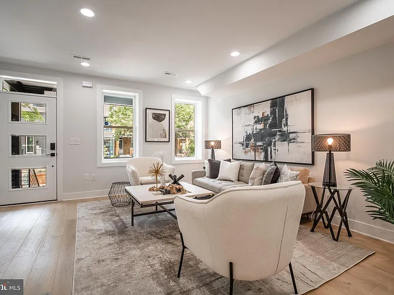 520 Irving St NW — Photo 11