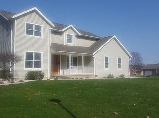 1243 Claythorne Dr, Johnstown, PA 15904