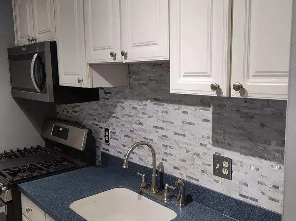 2535 Huntington Ave #1, Alexandria, VA 22303