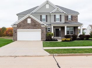 264 W Legend Ct, Highland Heights, OH 44143