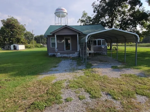 105 Hazel St, Tuckerman, AR 72473