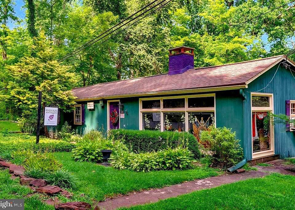 1st image of 166 River Rd