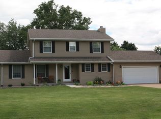 2670 Tom Sawyer Rd, Muscatine, IA 52761