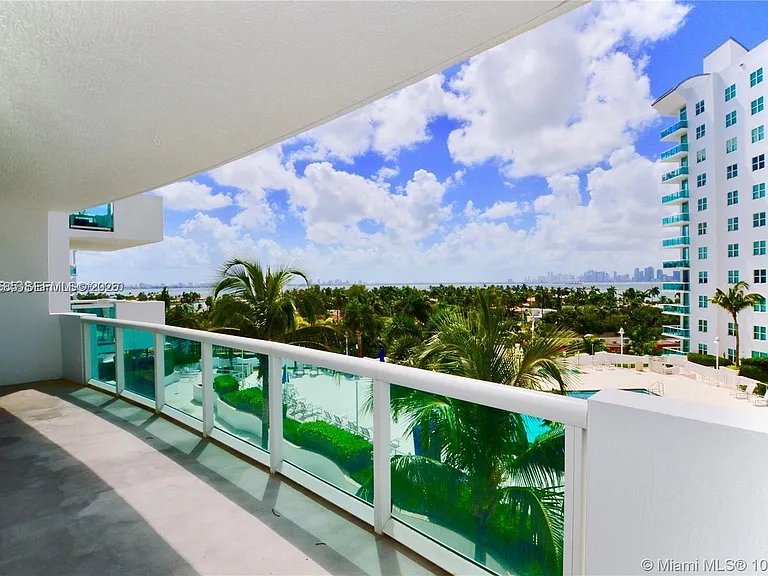 7900 Harbor Island Dr #806 — Photo 14