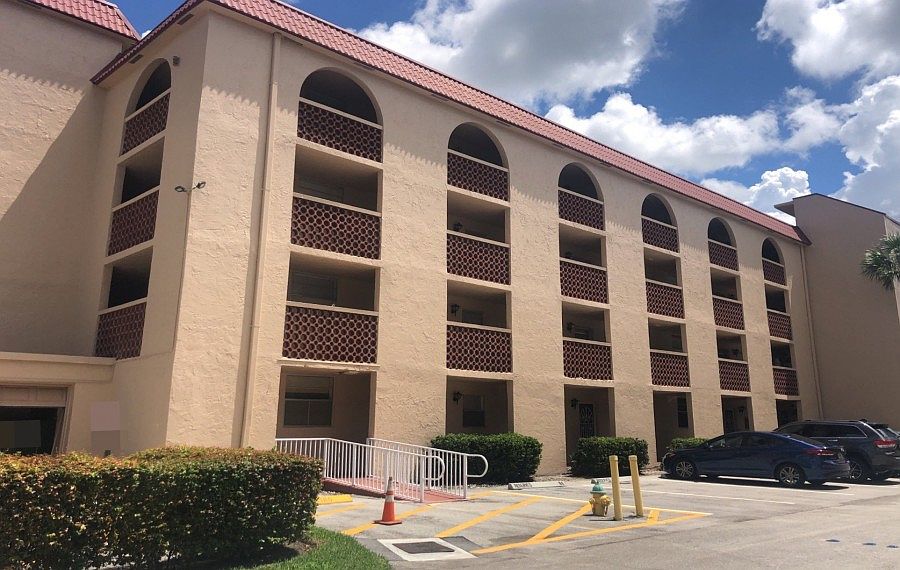 1st image of 3251 Holiday Springs Blvd