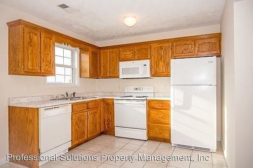 1st image of 118 Mallory Ct APT 5