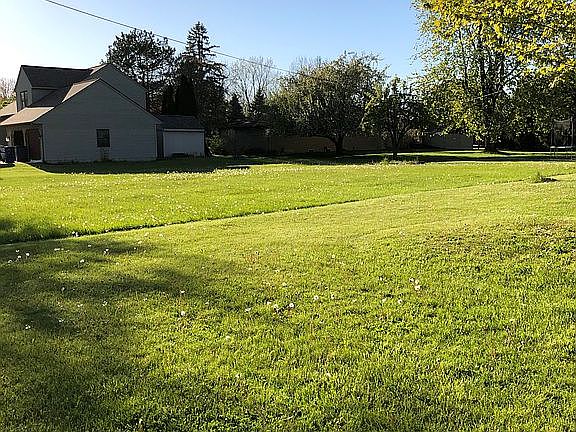 2nd image of LOT Adjacent To 1551 Se Boutell Rd