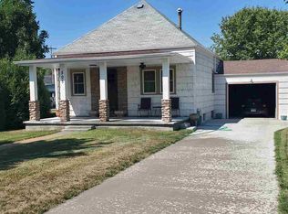 505 A Ave, Axtell, NE 68924