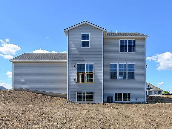 3rd image of 11329 Pinnacle Dr #35