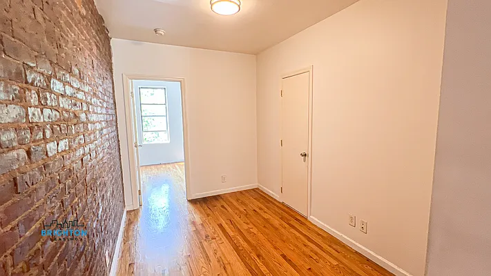 Rented by Brighton Management | media 4