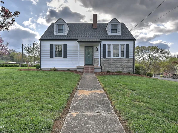 277 Sherwood Rd, Bristol, VA 24201