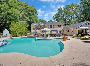 887 Papen Rd, Bridgewater, NJ 08807