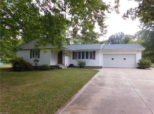 7057 Glendale Rd, North Ridgeville, OH 44039