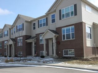 502 Lexington Ln, Rolling Meadows, IL 60008