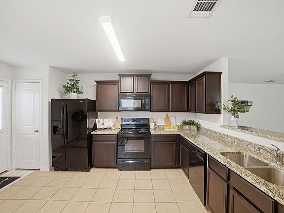 5th image of 107 Millers Loop