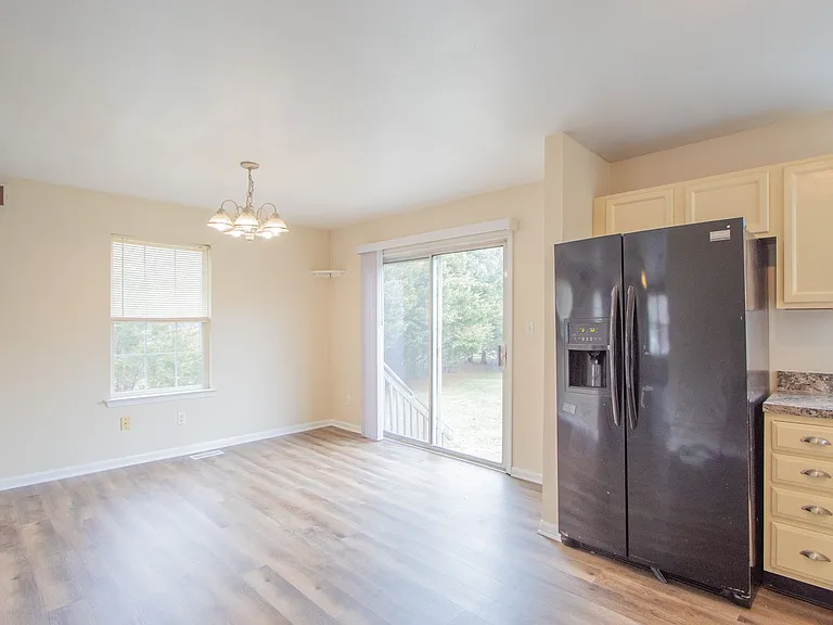 247 Academy Ln — Photo 15
