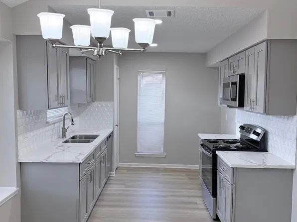 1315 Tiny Tree Dr, Missouri City, TX 77489