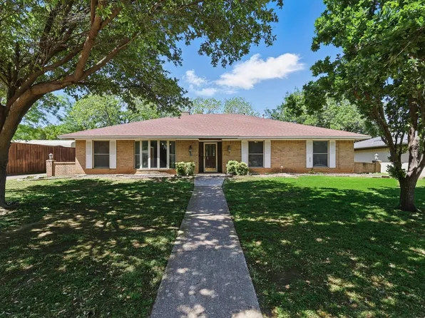 418 Frankie Ln, Lewisville, TX 75057