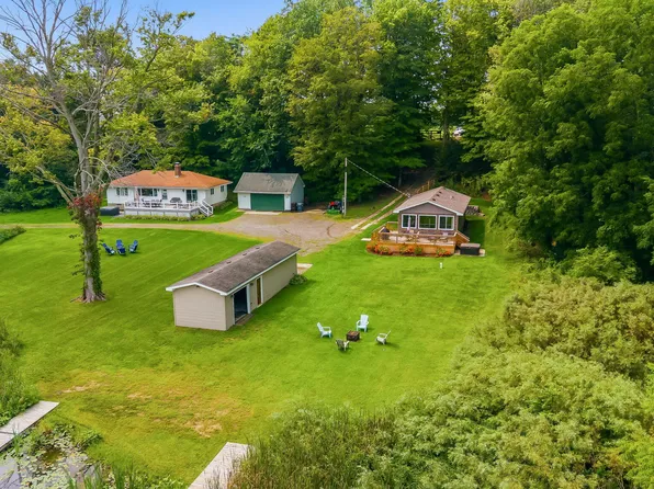 48781/48873 Rush Lake Rd, Hartford, MI 49057